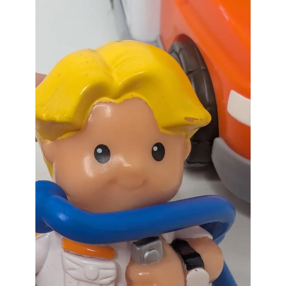 Fisher Price Little People Rescue Medic Ambulance EMT Doctor Stethoscope